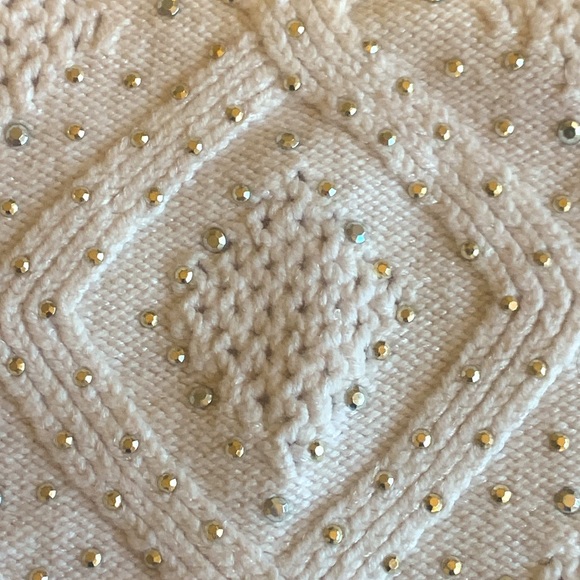 White House Black Market M white sweater w/ sparking details - Picture 2 of 7